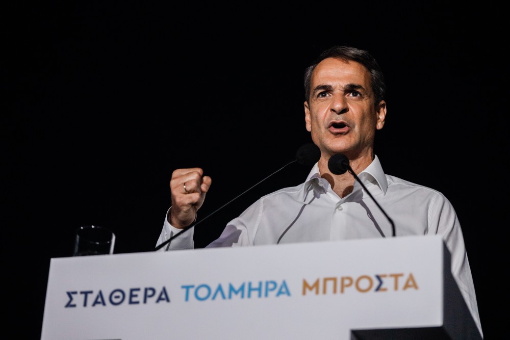 Εξαλλος ο Μητσοτάκης: κάλεσαν εν ενεργεία «υπουργό» του ψευδοκράτους στο Delphi Forum