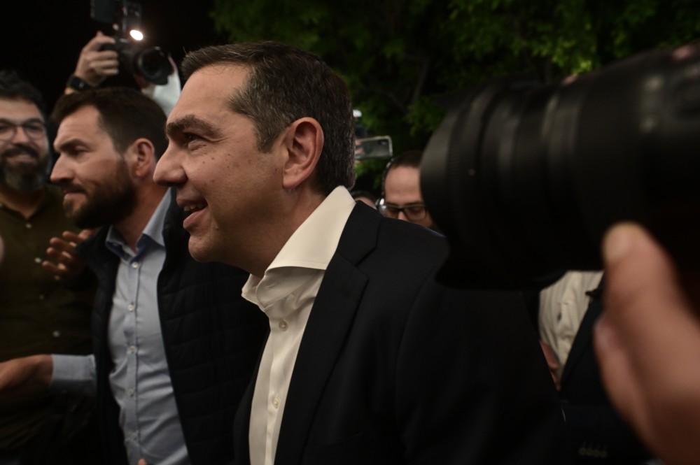 Αρχηγός ελέω εκλογών ο Τσίπρας - Ακονίζονται μαχαίρια στον ΣΥΡΙΖΑ