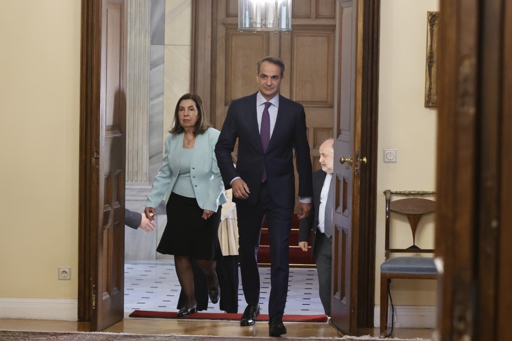 Τέλος σύσκεψης στο Προεδρικό - Υπηρεσιακός πρωθυπουργός o Ιωάννης Σαρμάς - Κάλπες στις 25 Ιουνίου