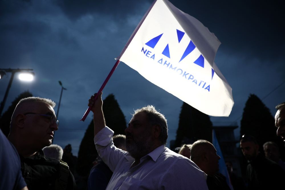 Εκλογές 2023 - Δημοσκόπηση Metron Analysis: Κυρίαρχη και αυτοδύναμη η ΝΔ, «βυθίζεται» ο ΣΥΡΙΖΑ, επτακομματική η Βουλή