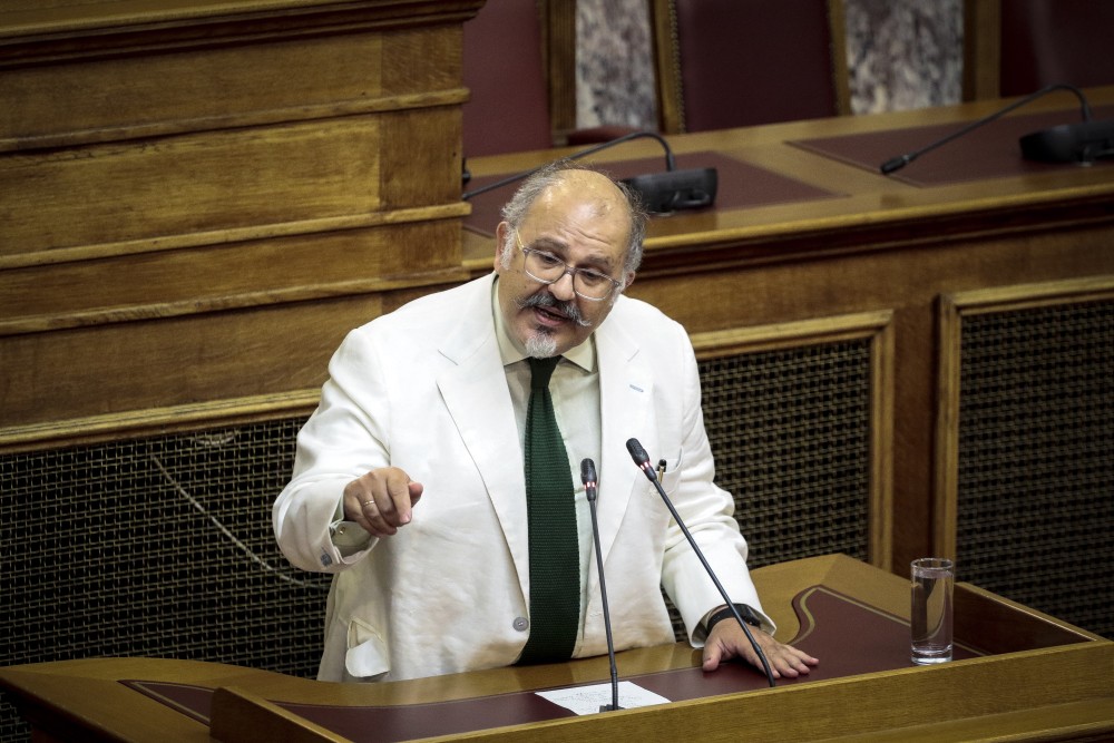 Νίκος Ξυδάκης: ο πολιτικός που μιλά χωρίς να λέει τίποτα