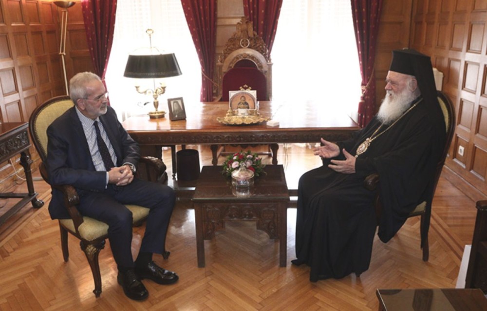 Συνάντηση του αρχιεπισκόπου Ιερωνύμου με τον υπηρεσιακό πρωθυπουργό, Ιωάννη Σαρμά