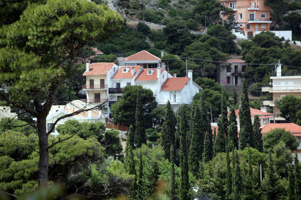 Τράπεζα της Ελλάδος: Ξένοι αγοραστές επενδύουν σε εξοχικές κατοικίες