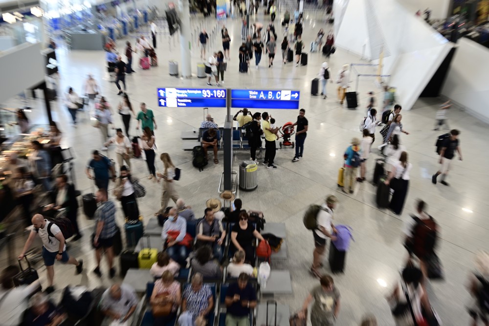 Αεροδρόμιο «Ελευθέριος Βενιζέλος»: φάρσα από Καναδό δημοσιογράφο για βόμβα σε αεροπλάνο