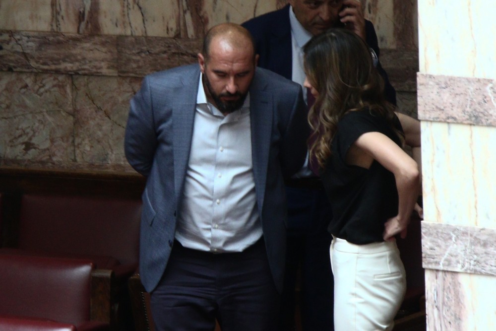 ΣΥΡΙΖΑ: χαμός στο κόμμα λόγω του... «ταραξία» Τζανακόπουλου