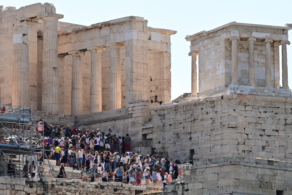 Υπουργείο Πολιτισμού: μέτρα για τον συνωστισμό τουριστών στην Ακρόπολη