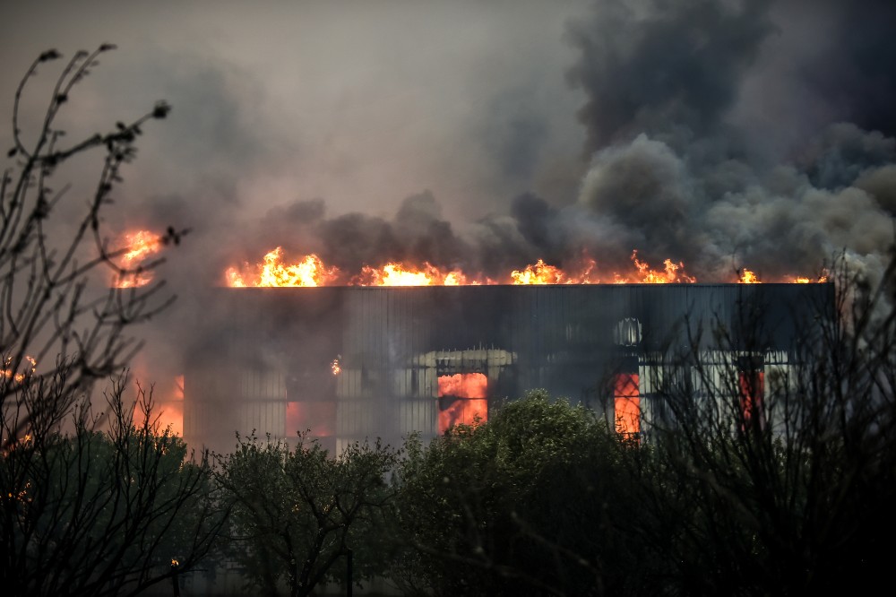 Φωτιές: νέο μέτωπο στην Κύμη Ευβοίας - Μαίνονται οι φλόγες στη Μαγνησία