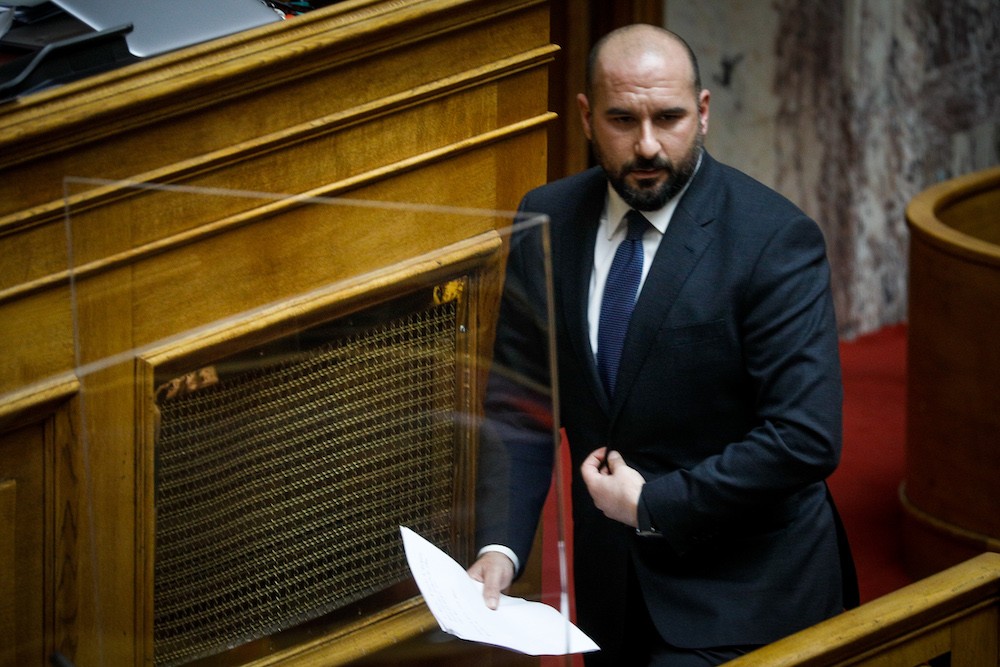 Δημήτρης Τζανακόπουλος: Αυτοεξόριστος στα ορεινά της Βουλής
