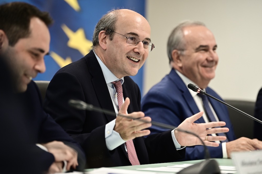 Χατζηδάκης: Προχωράμε σε όλες τις απαραίτητες μεταρρυθμίσεις για πιο ανταγωνιστική ελληνική οικονομία