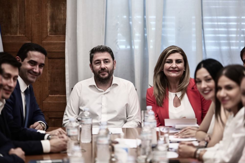 Νίκος Ανδρουλάκης: οι «υπουργοί» του