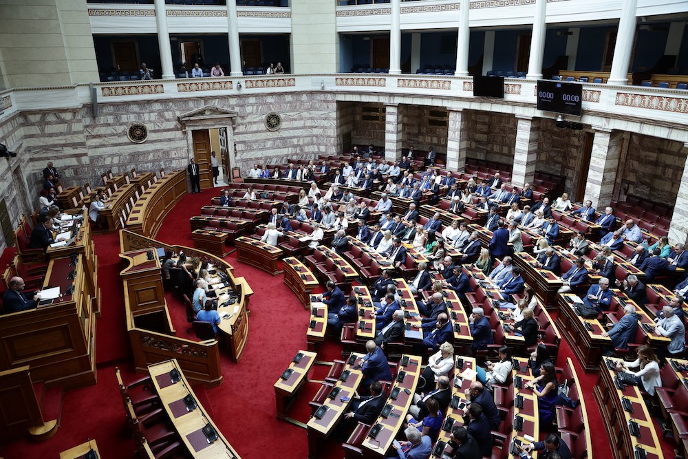 Βουλή: υπερψηφίστηκε το νομοσχέδιο για την ψήφο αποδήμων - 208 «υπέρ»