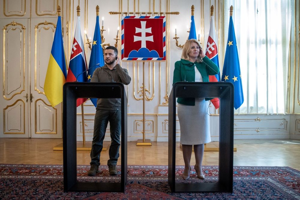 Ζελένσκι: συνάντησε την ομόλογό του στη Σλοβακία - τι αναμένει να συμβεί στη Σύνοδο του ΝΑΤΟ