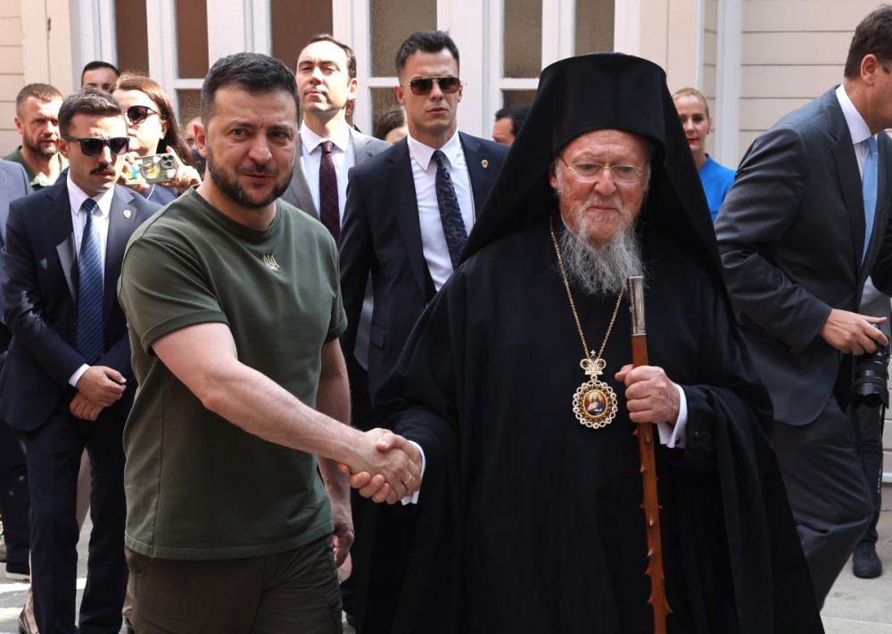 Στο Φανάρι ο Ζελένσκι – Προσευχήθηκε με τον Οικουμενικό Πατριάρχη Βαρθολομαίο
