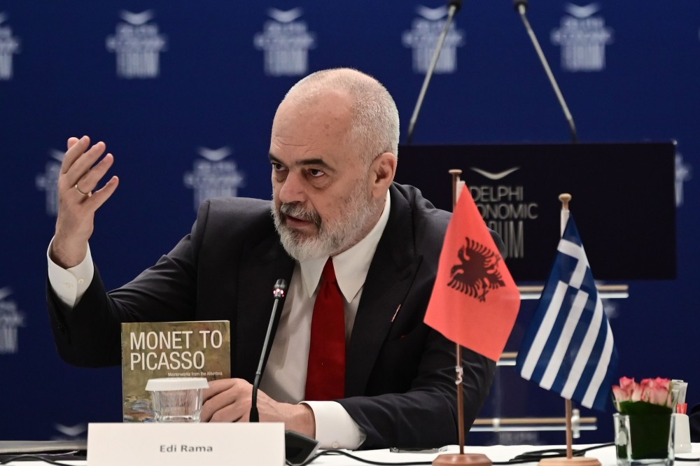 Κυρώσεις τώρα στην Αλβανία