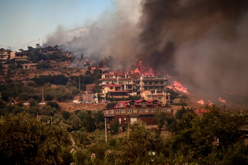 Meteo: Πώς θα κινηθεί η φωτιά στην Πάρνηθα - Χαρακτηρίζεται «οπισθοδρομούσα»