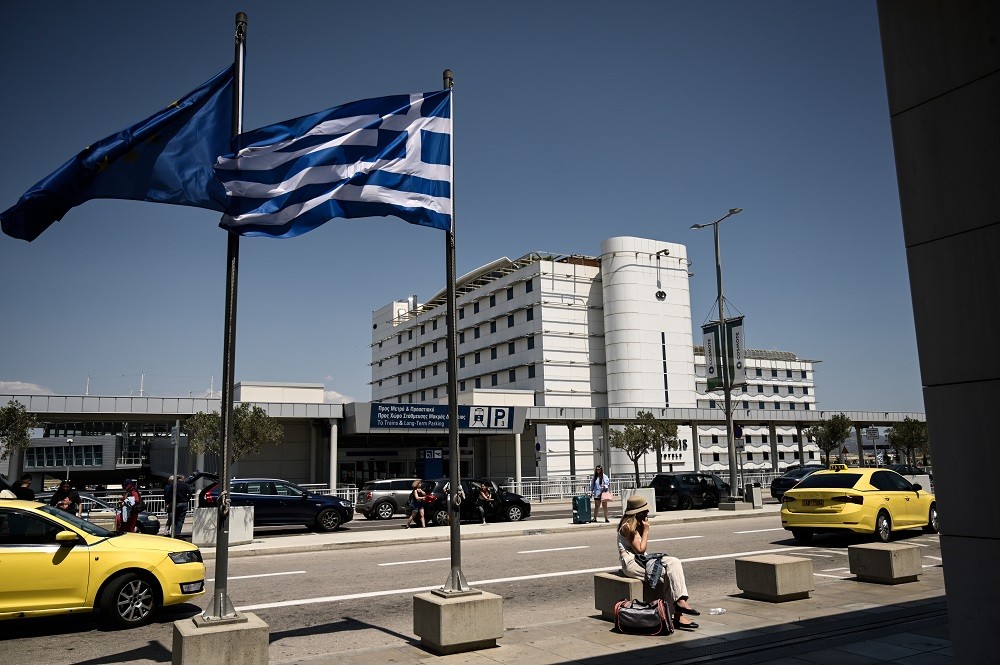 «Βούλιαξαν» τα ελληνικά αεροδρόμια - Ρεκόρ επιβατών και πτήσεων το 2023