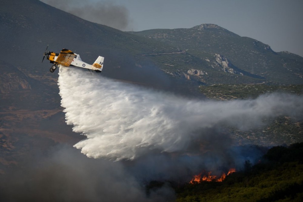 Πυρκαγιά στο Τρίλοφο Καστοριάς - «Σε δύσβατο σημείο» λέει ο δήμαρχος