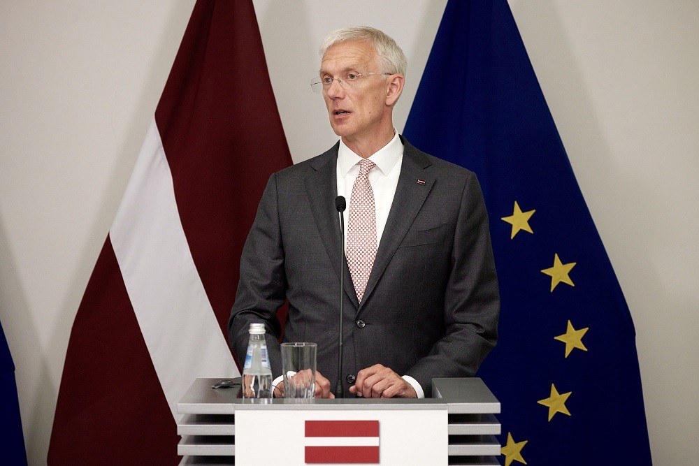 Λετονία: παραιτείται ο πρωθυπουργός Κρισιάνις Καρίνς - Οι κατηγορίες σε κυβρενητικούς εταίρους