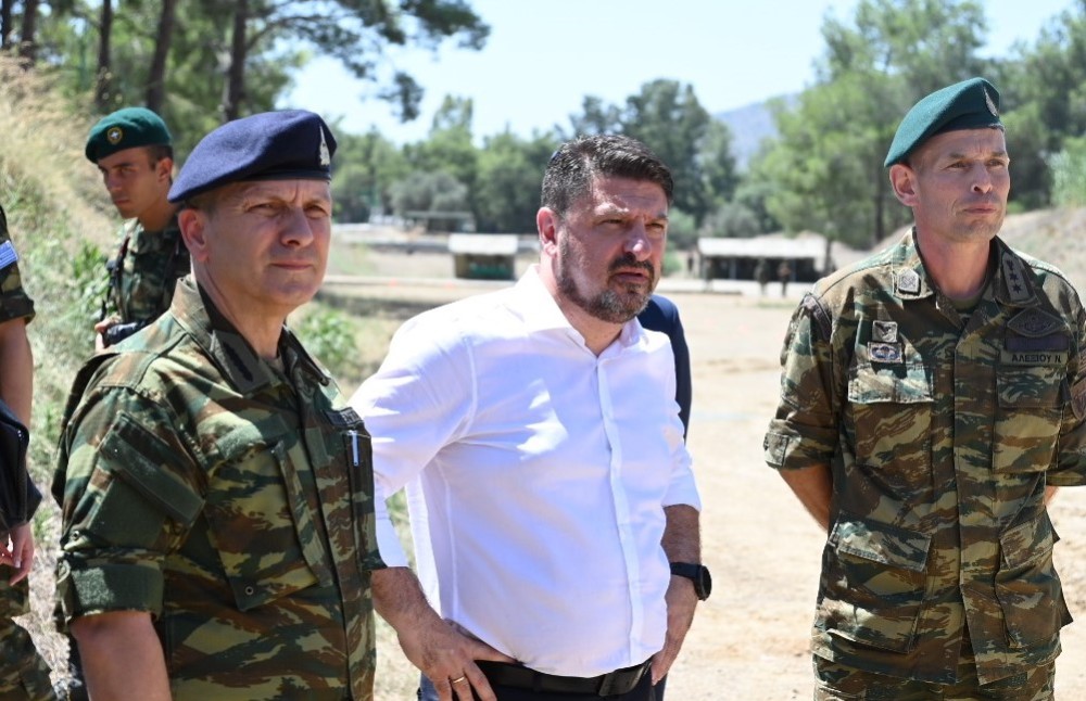 Νίκος Χαρδαλιάς: σε στρατόπεδα σε Κομοτηνή, Θεσσαλονίκη και Λάρισα - Ξεκινούν οι έκτακτοι έλεγχοι πυρασφάλειας