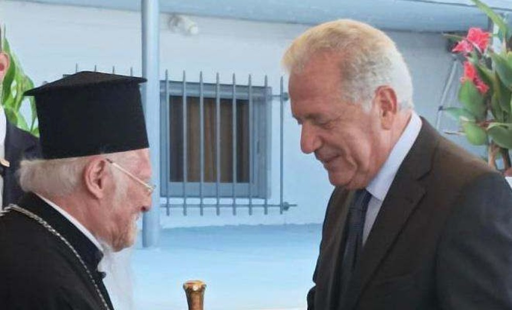 Δημήτρης Αβραμόπουλος: Σεβασμός, τιμή και αγάπη για τον Οικουμενικό Πατριάρχη
