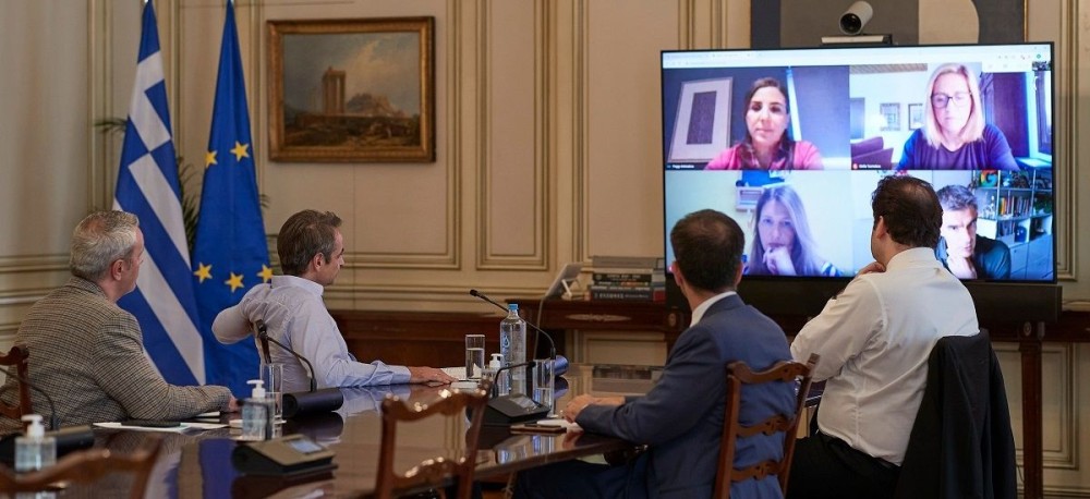 Τηλεδιάσκεψη του Μητσοτάκη με τον πρόεδρο της Google για την Ευρώπη (pics)