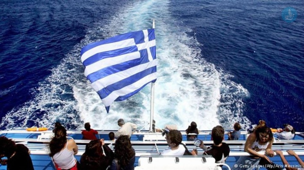 Τουρισμός: Αύξηση κρατήσεων για Ελλάδα – Ρίσκο 2ου κύματος από τα ταξίδια;