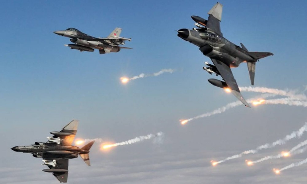 Αιγαίο: 79 τουρκικές παραβιάσεις και πέντε εικονικές αερομαχίες