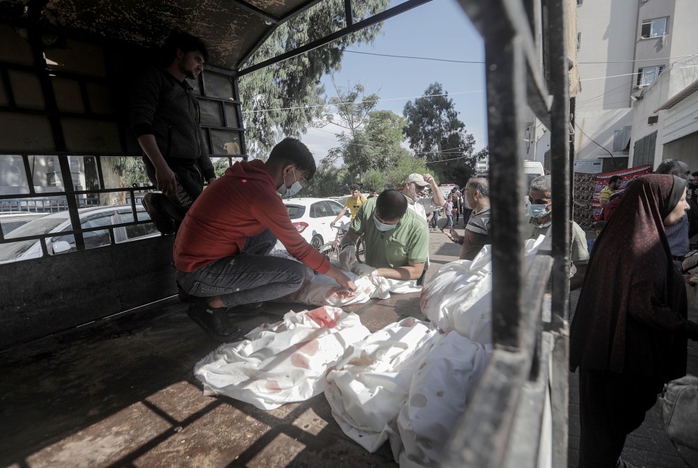 Τρίτο κομβόι με ανθρωπιστική βοήθεια φτάνει στη Γάζα