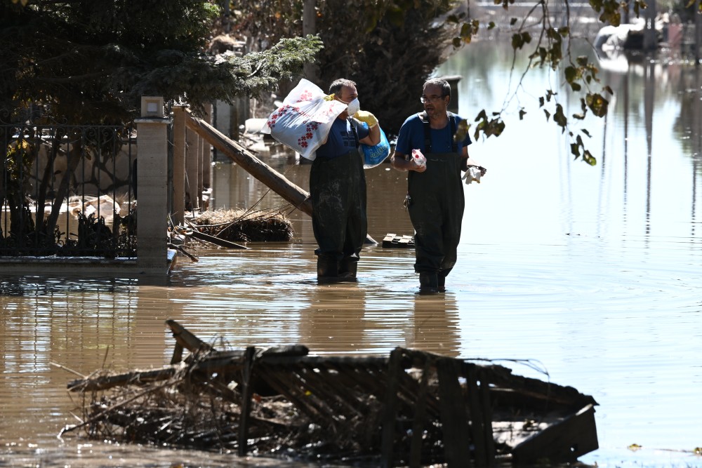 Τρίκαλα: αναζητούνται λύσεις για τη μόνιμη στέγαση των πλημμυροπαθών