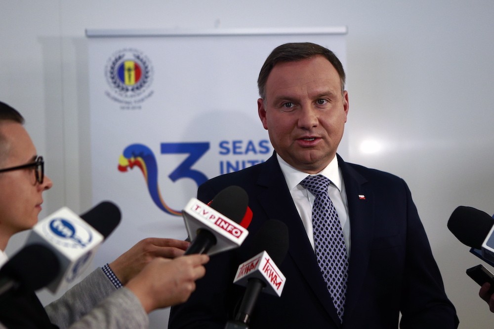 Πρόεδρος Πολωνίας για Μεσανατολικό: Ωφελεί τη Ρωσία - Περαιτέρω πίεση σχετικά με το μεταναστευτικό στην Ευρώπη