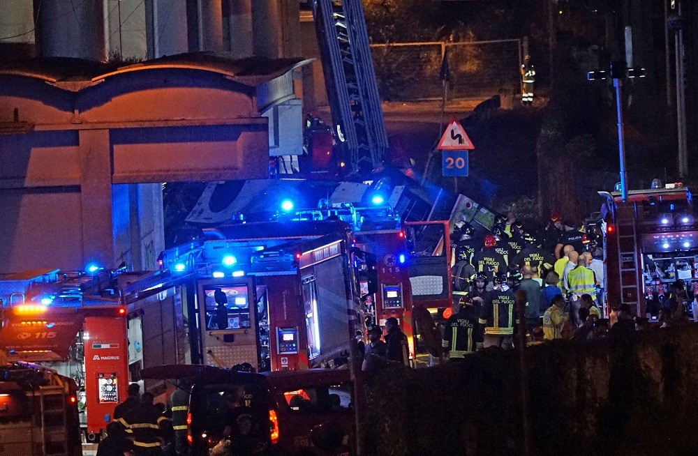 Ιταλία: 21 νεκροί από πτώση λεωφορείου από οδογέφυρα - Συλλυπητήρια από τη Μελόνι