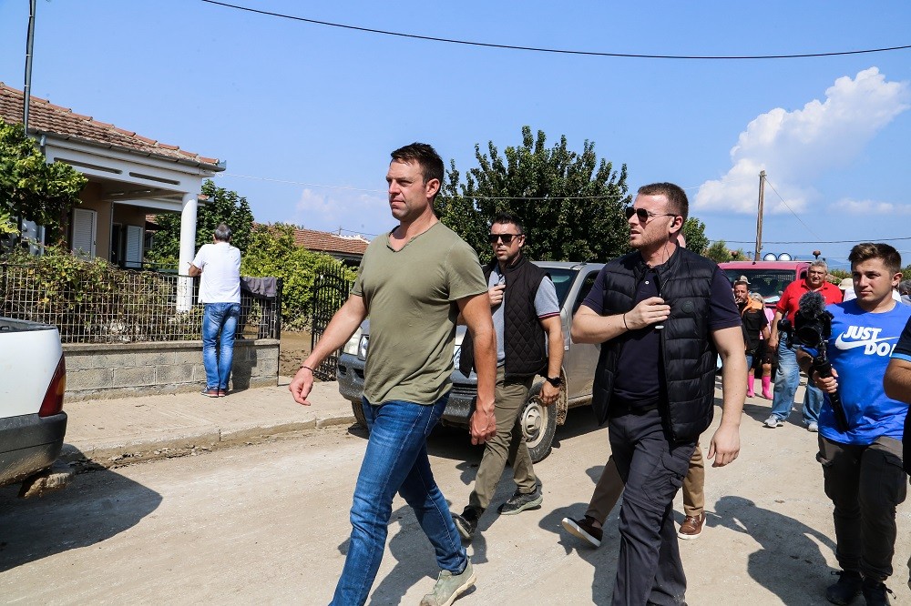 Νέα Δημοκρατία κατά Κασσελάκη: Αφού πορεύεται με show, να αποφεύγει σπίτια συγγενών βουλευτών του ΣΥΡΙΖΑ