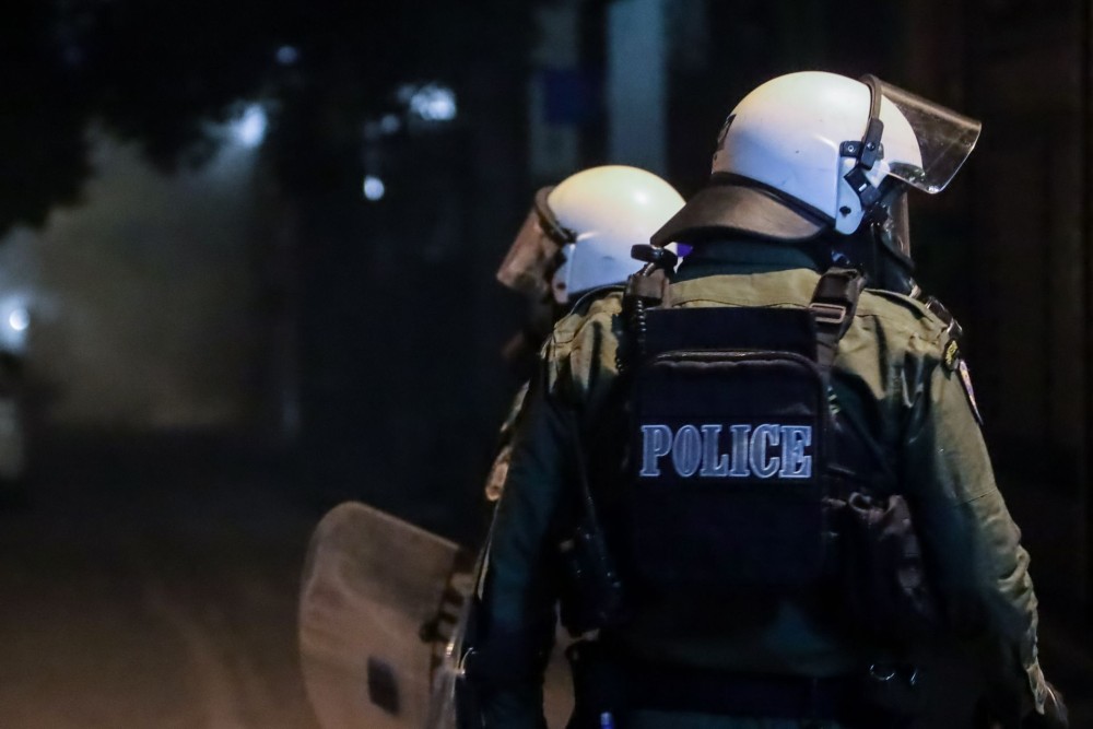 Νέο συγκινητικό βίντεο της Ελληνικής Αστυνομίας
