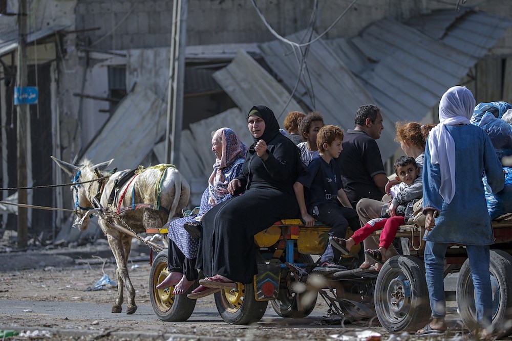 Έφτασε στην Αίγυπτο η ανθρωπιστική βοήθεια της Ελλάδας για τους άμαχους της Γάζας