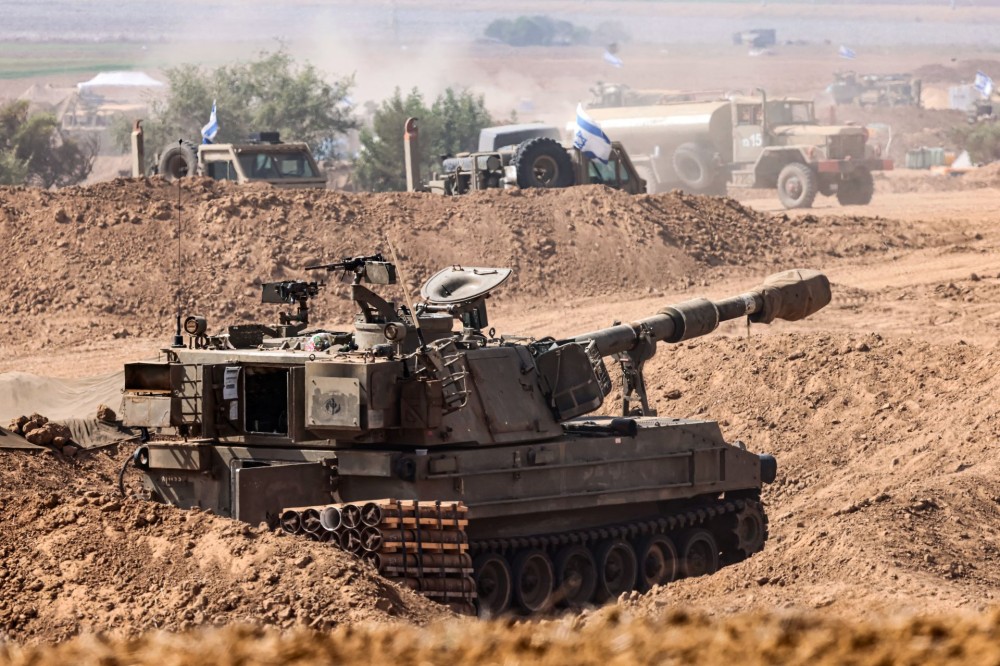 WSJ: Το Ισραήλ συμφώνησε να καθυστερήσει τη χερσαία επίθεση στη Γάζα