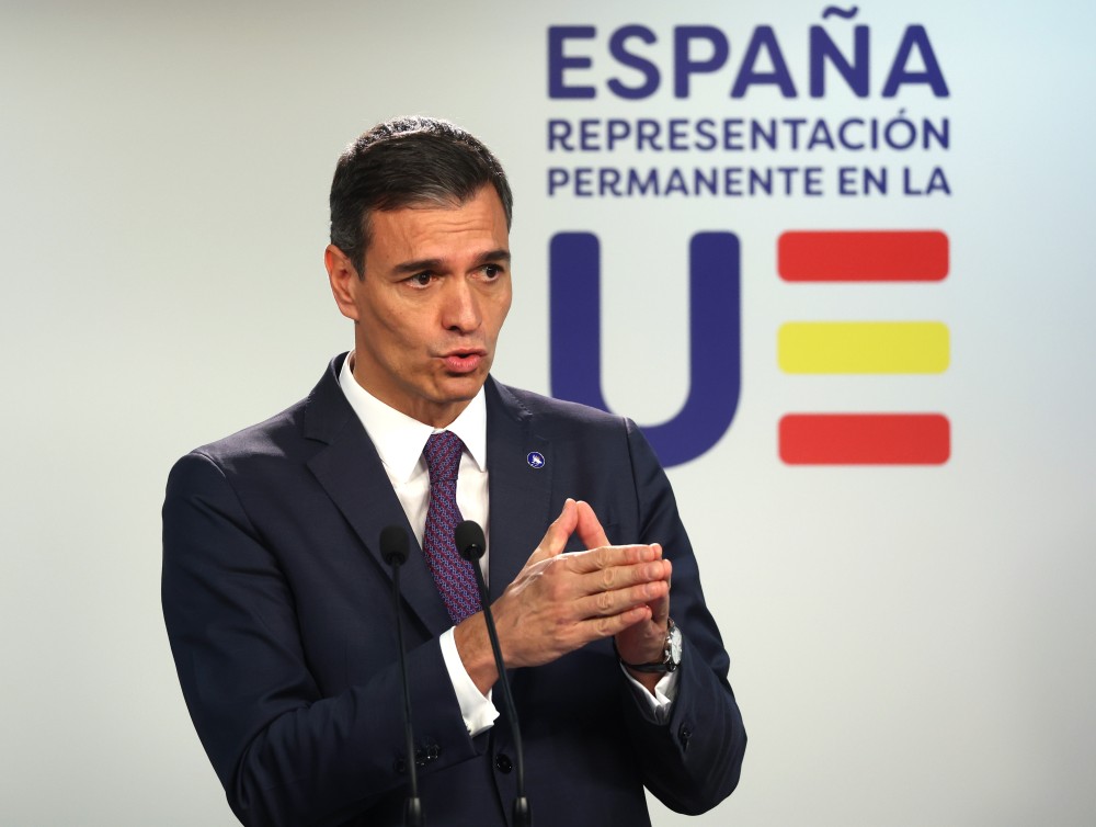 Εθνικός διχασμός στην Ισπανία, αλλά Ευρωπαίοι Σοσιαλιστές και Ανδρουλάκης πανηγυρίζουν