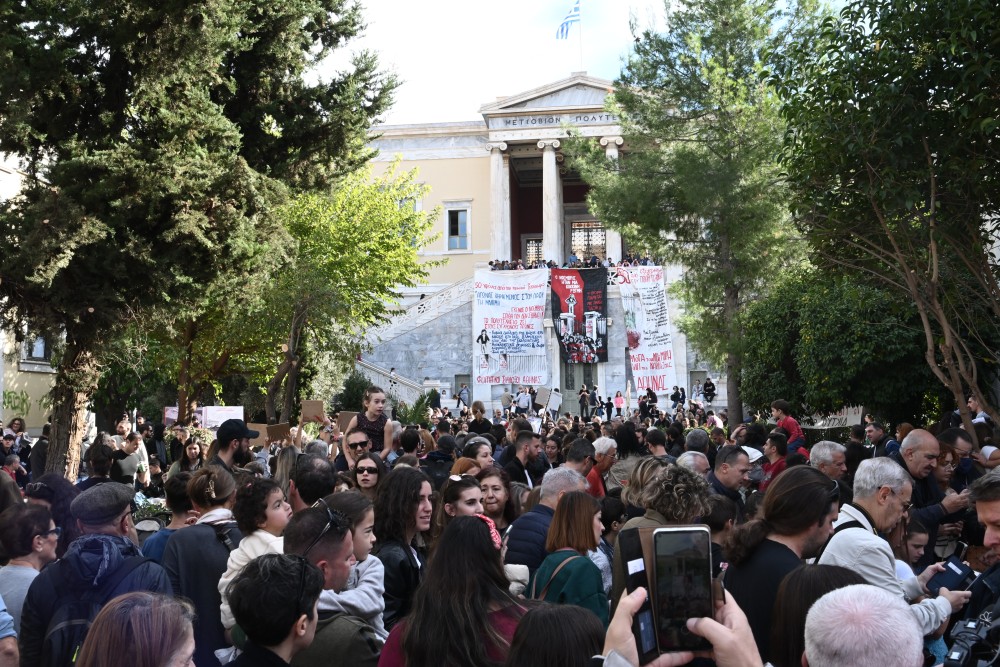 ΣΥΡΙΖΑ: δυναμική παρουσία στην πορεία του Πολυτεχνείου ετοιμάζουν οι αποχωρήσαντες