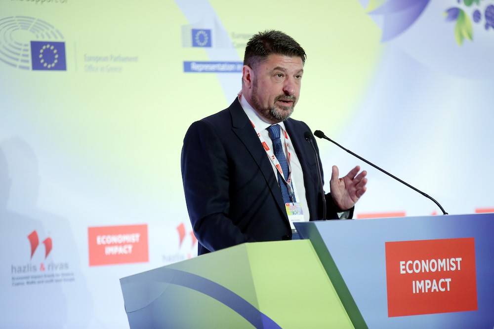 Χαρδαλιάς στο Economist: Βασική προτεραιότητα της νέας διοίκησης Περιφέρειας Αττικής η αξιοποίηση νέων τεχνολογιών