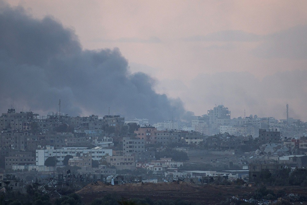 Συνεχίζονται οι βομβαρδισμοί – Ισραήλ: «Χτυπάμε στρατιωτικούς στόχους της Χαμάς»