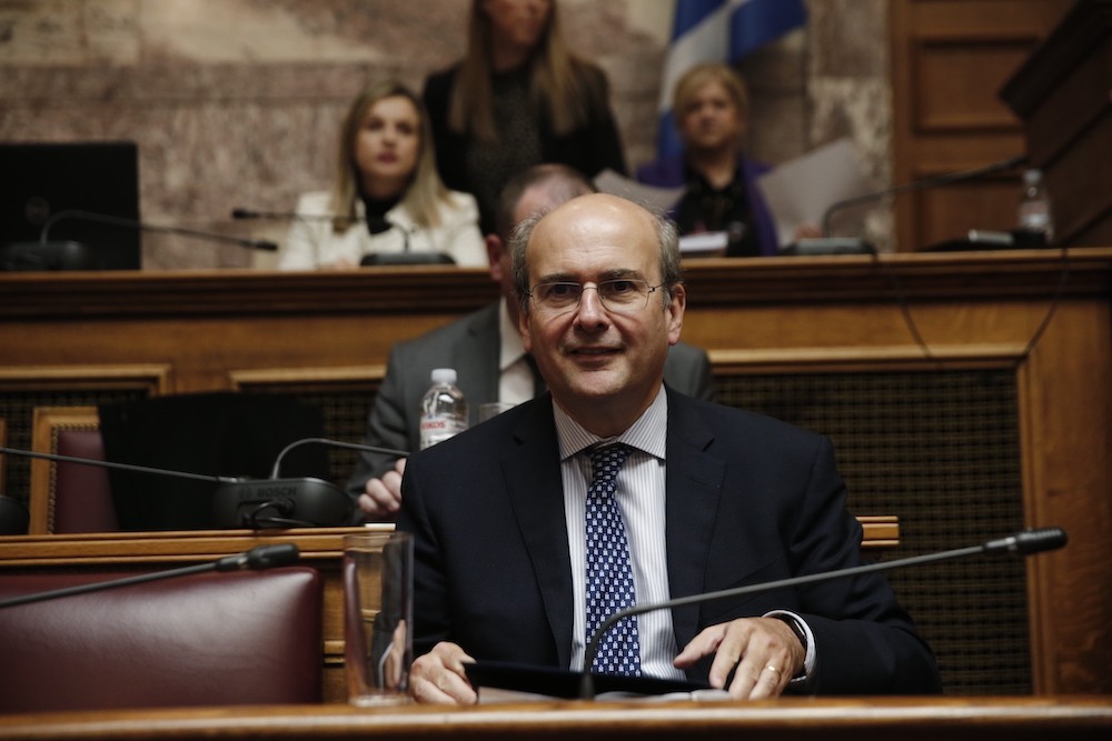 Κωστής Χατζηδάκης: Η ελληνική οικονομία προχωρεί μπροστά - Οι στόχοι του Προϋπολογισμού