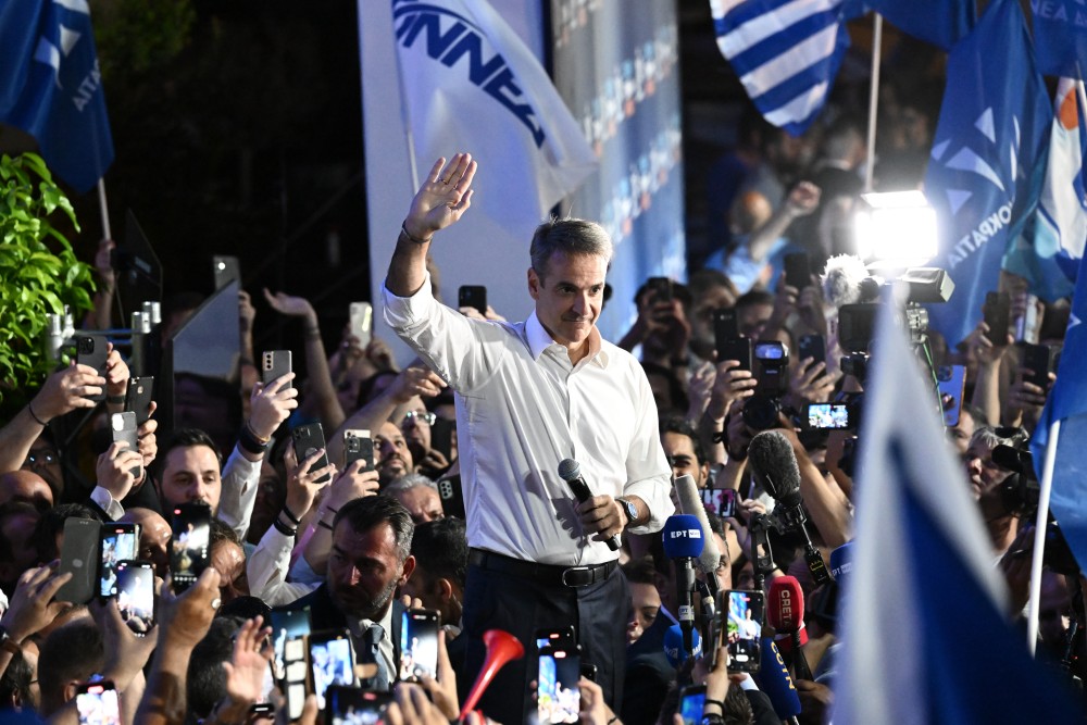 Opinion Poll: πολιτική κυριαρχία Μητσοτάκη, στην τρίτη θέση ο ΣΥΡΙΖΑ του... Mr America