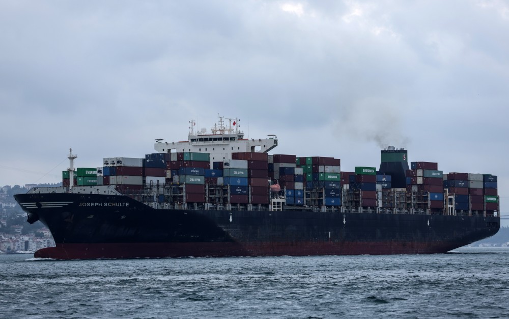 Φορτηγό πλοίο έπεσε σε νάρκη στη Μαύρη Θάλασσα - Ελαφρά τραυματίες δύο Έλληνες ναυτικοί