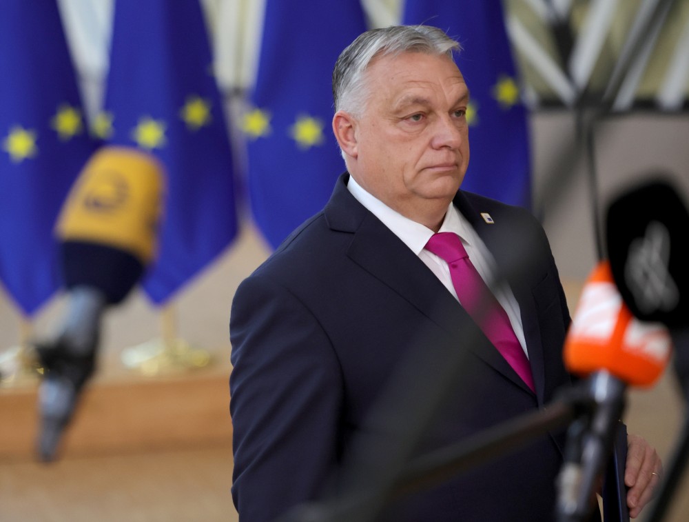 Ουγγαρία: άνω-κάτω το κόμμα του Ορμπάν