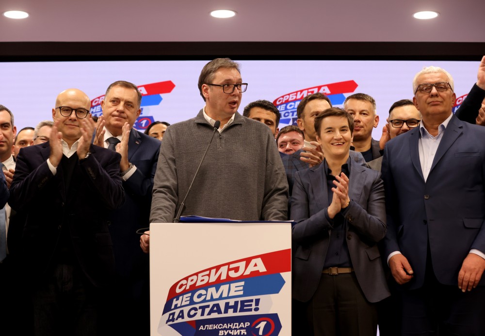 Σερβία: θρίαμβος του Αλεξάνταρ Βούτσιτς στις βουλευτικές εκλογές