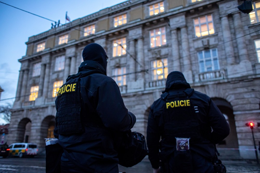 Σε συναγερμό στην Πράγα: ενισχύονται τα μέτρα ασφαλείας - Περιπολίες σε δημόσιους χώρους