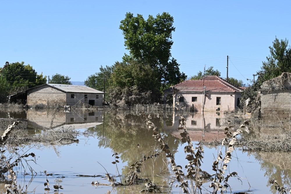 Κρατική αρωγή: δόθηκαν προκαταβολές σε 1.941 πλημμυροπαθείς της Θεσσαλίας