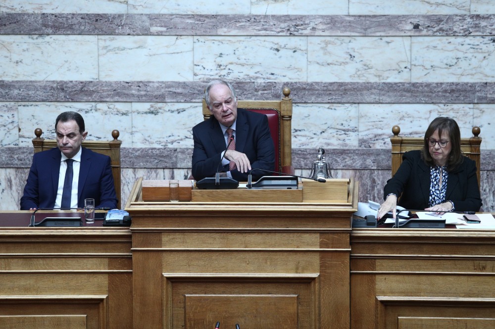 Τασούλας προς βουλευτές ΣΥΡΙΖΑ: Μην αντιδράτε, θα ανακοινώσει κι άλλα