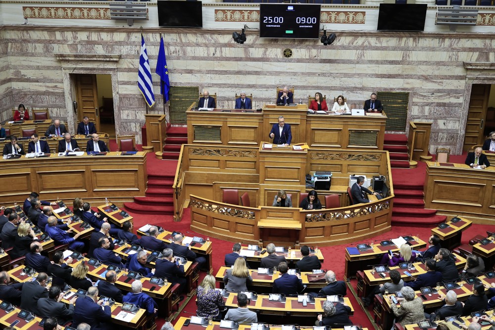ΣΥΡΙΖΑ – ΠΑΣΟΚ: διαγωνισμός καταστροφολογίας με το βλέμμα στις… ευρωεκλογές