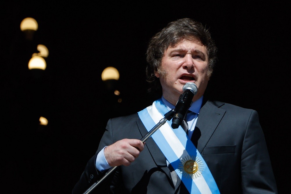 Αργεντινή: αναμένονται περικοπές δαπανών και υποτίμηση του πέσο - Σε απόγνωση οι πολίτες
