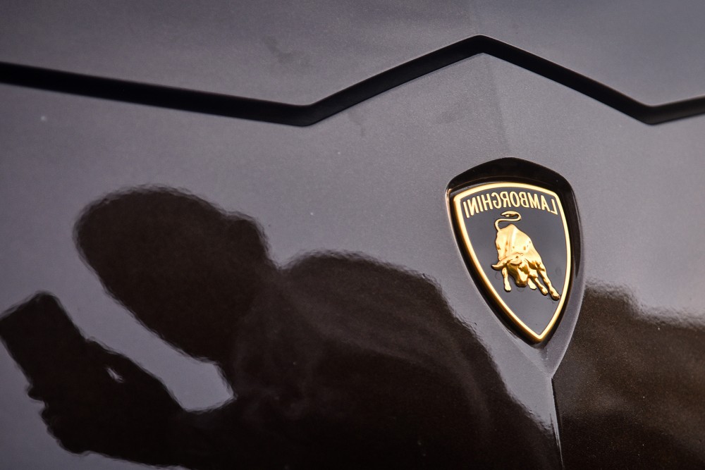 Η Lamborghini γράφει ιστορία: καθιερώνει 4ήμερη εργασία, αυξάνει μισθούς και επιδόματα